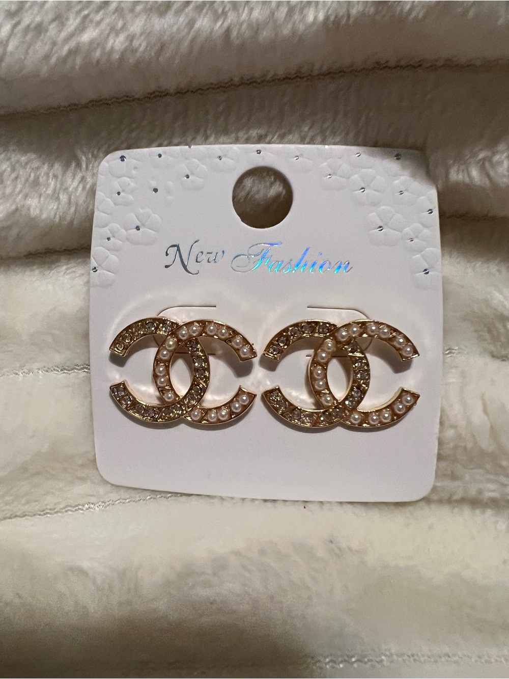 Fashion CC Gold Interlocking Pearl & Crystal Earrings
NWT